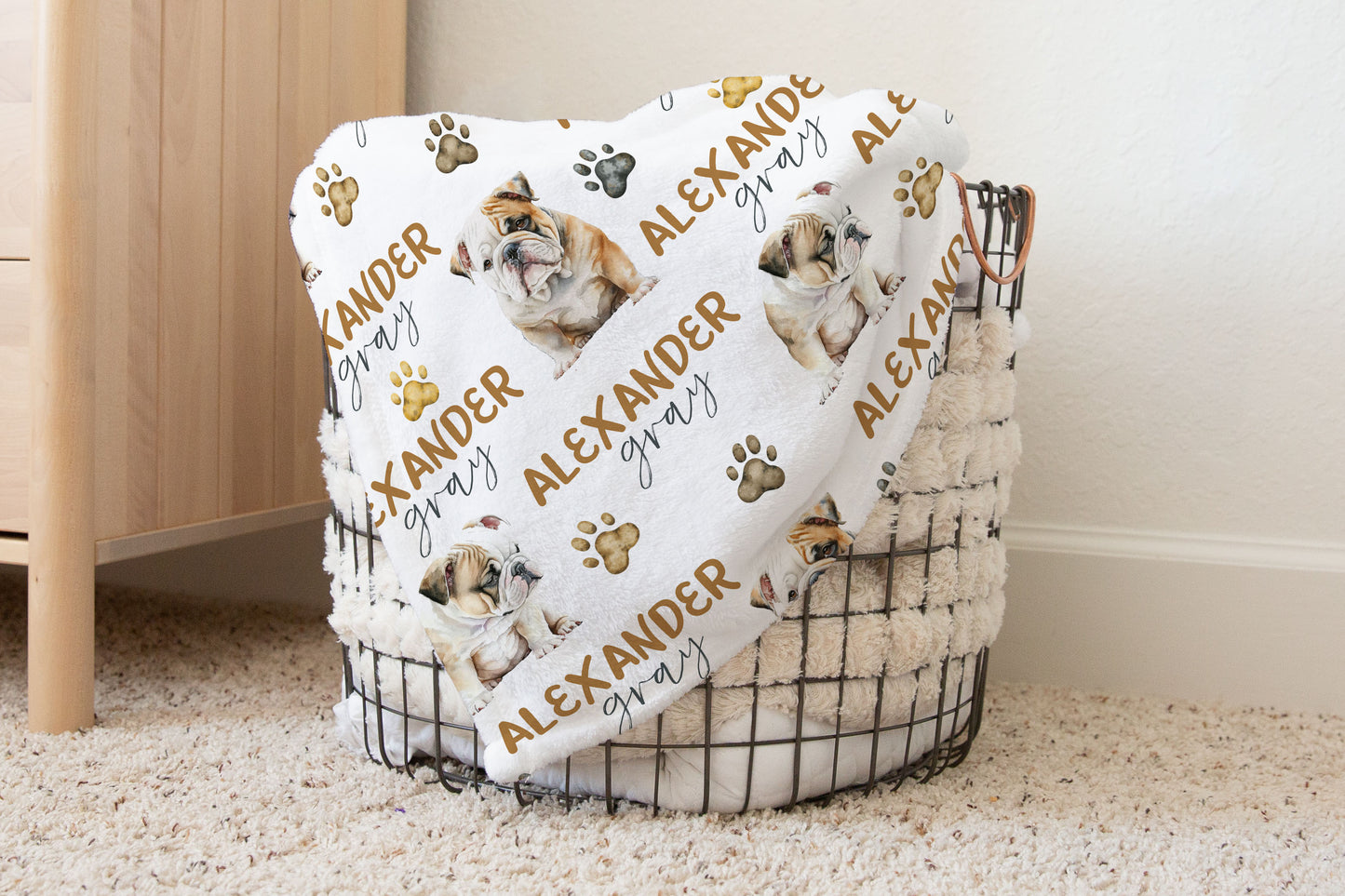 Personalized Puppy Bulldog Blanket, Dog Theme Bedding - Friends forever